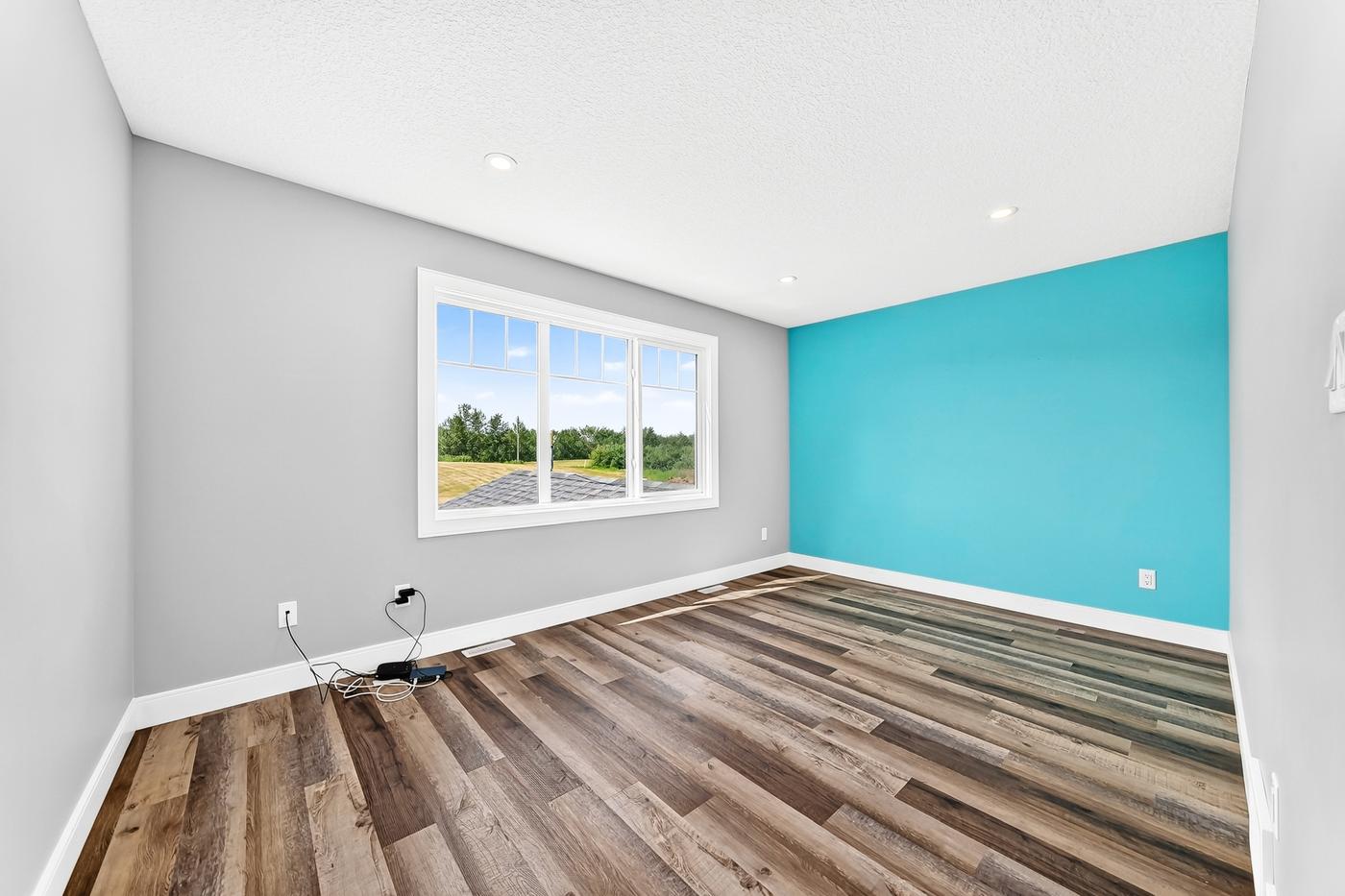 Main house interior, view 5